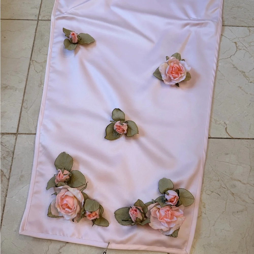Ilana Wolf NWT Pink Satin Evening Wrap w/ Silk Flower Embellishment. Gorgeous! - Picture 9 of 16